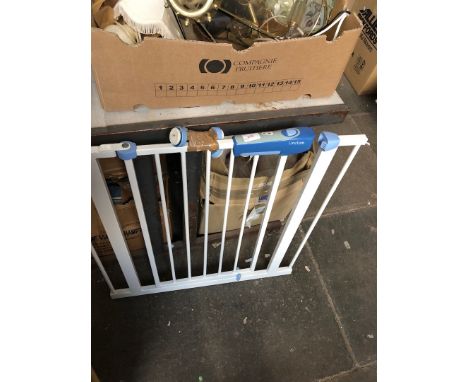 Baby stair gate 