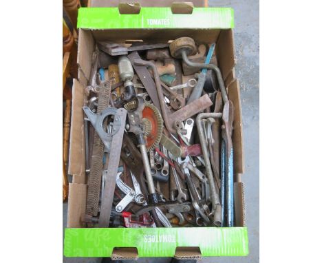 BOX OF VARIOUS VINTAGE TOOLS
