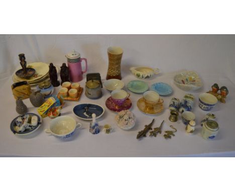 Ceramics including Players Weights Cigarettes ashtrays, lustre cup & saucers, Royal Doulton posies, brass etc