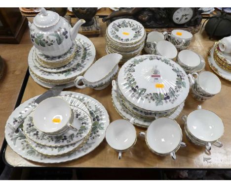 A Royal Worcester Lavinia pattern part tea and dinner service