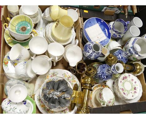 A collection of ceramics, to include a Carltonware yellow glazed porcelain vase, of ribbed lower baluster form, h.12cm; toget