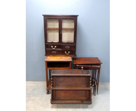 Early 20th century oak wall hanging cupboard, an oak wall hanging shelf and a nest of tables along with an oak side table .  