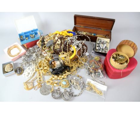 Collection of costume jewellery, including silver items, ornate linked bracelet in white metal testing as silver, silver enam