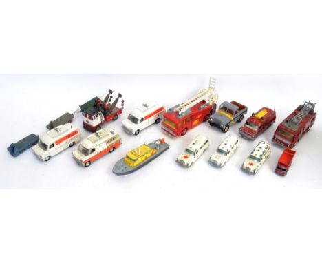 DIECAST: A collection of assorted loose vintage diecast models to include Corgi, Matchbox, Fire Engine, Police, Britains etc.