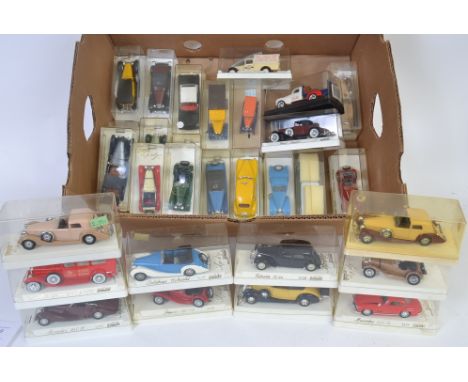 SOLIDO; A collection of 30x boxed assorted 1:43 scale Solido diecast model cars. Selection illustrated. 