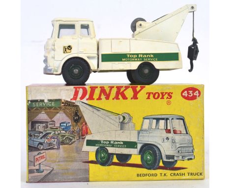 DINKY: An original vintage Dinky Toys 434 Bedford TK Crash Truck. Extremely good condition - very nearly mint (one chip to re