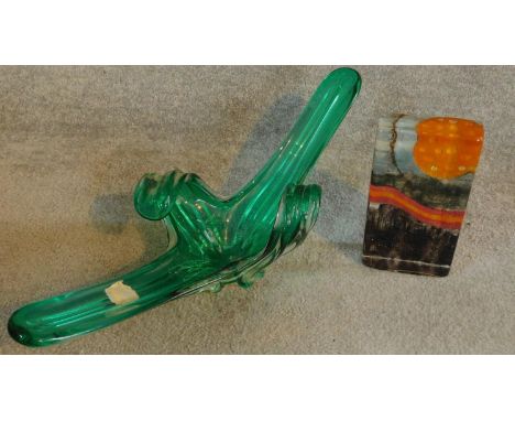 A large Murano glass centre piece by Fratelli Toso Chambord c1970s with original label in green &amp; clear glass and a Caith