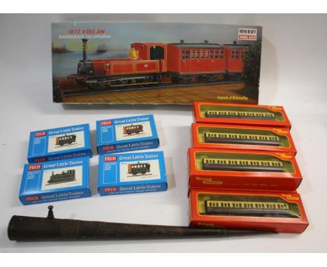 RAILWAY ITEMS a mixed lot including a boxed Peco OL-1 Kit Tram Locomotive and 3 boxed coaches, 7 boxed Triang boxed coaches (