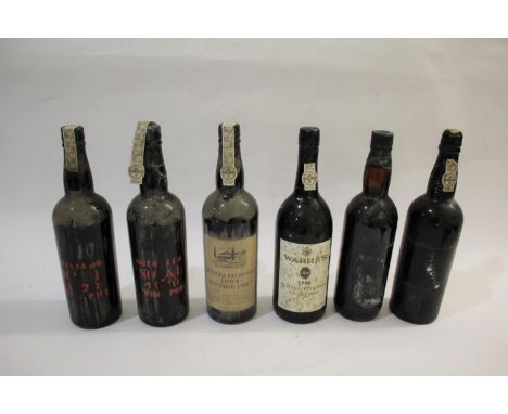 VINTAGE PORT 6 bottles including Warre's Quinta Da Cavadinha 1986, Quinta Do Noval 1982, 2 bottles of Quinta Do Noval 1970 (s