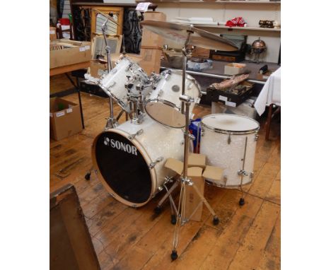 Sonor special edition drum kit in white pearl, consisting of six drums and a number of stands and accessories, with Zildjian 