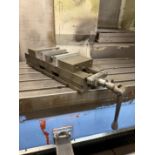 6" Kurt Double Vise 20 1/2"