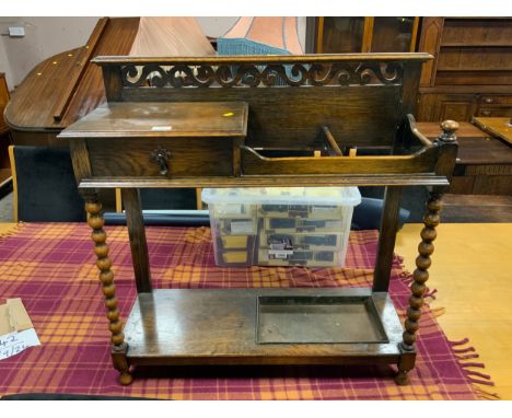 An oak bobbin leg hall stand H 84 cm W 84 cm 