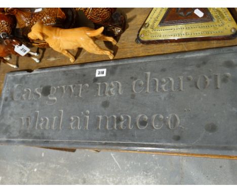 A Rare Welsh Slate Wall Plaque With The Verse "Cas Gwr Na Charo`r Wlad Ai Macco"