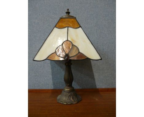 A Tiffany style table lamp 