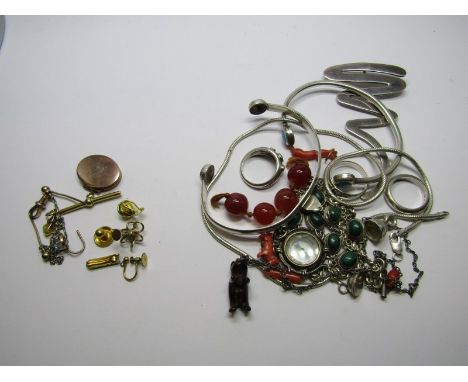 GOLD &amp; YELLOW METAL ITEMS, assorted earrings, rings (unmatched) broken locket, T-bar ect also silver cased compass pendan