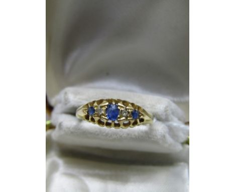 VINTAGE 18ct YELLOW GOLD SAPPHIRE &amp; DIAMOND RING, size O/P 