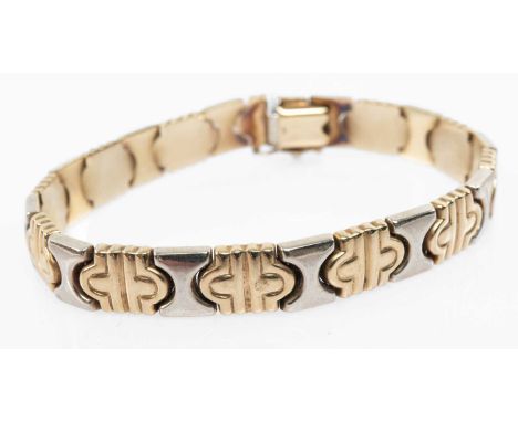 9KT GOLD BRACELET, 18.5cms long, 14.8gmsProvenance: deceased estate GwyneddComments: good overall, light wear, clasp working 