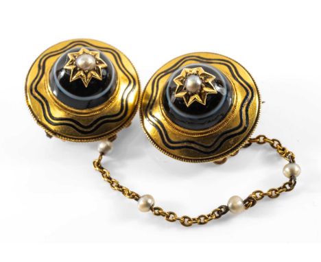 PAIR OF ETRUSCAN REVIVAL YELLOW METAL, AGATE & SEED PEARL BROOCHES, connected by fine chain, shield and domed design, 10.0gms