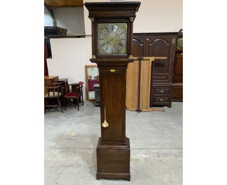 An 18th century oak 30hr longcase clock, the 11' brass dial with silvered chapter signed Tho. Binch, Mansfield