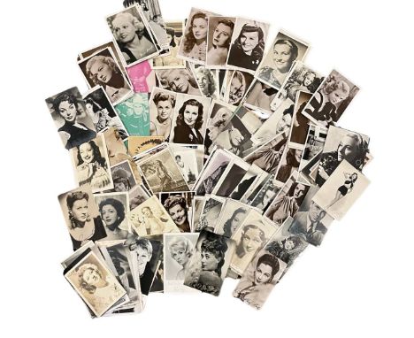Signed actress photographs from the 1920s onwards to include Fay Compton, Margaret Lockwood, Anne Crawford, Rosamund John, Do