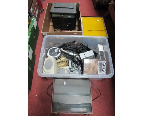 A Derens turntable radio, Stagg amp, light box with coloured glass lenses together with various electronic items Nintendo Wii