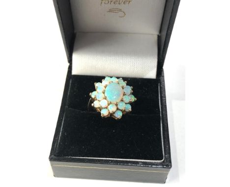 9ct gold opal cluster ring 4.2g weight 