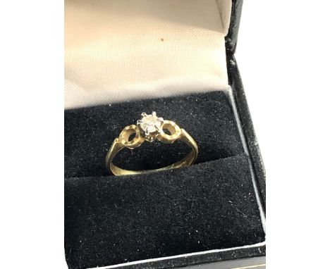 18ct gold diamond ring, ring size approx o, weight approx 2.6g 