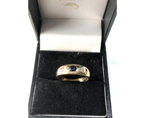 18ct gold diamond and sapphire gypsy ring weight 4g 