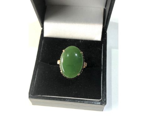 18ct gold jade ring 