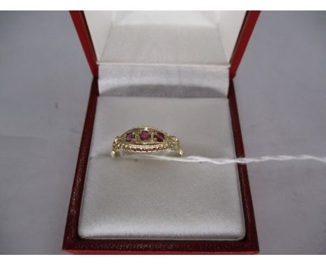 9ct Gold Ruby Ring 