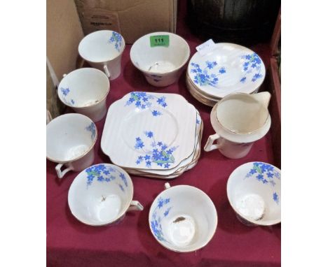 A Colclough part tea service of 19 pieces