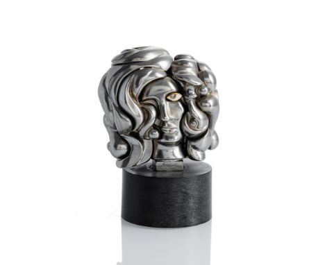 Berrocal, MiguelAlgaidas/Malaga, 1933 - Antequera, 2006H. 9,6 cm"Portrait de Michèle", 1969. Messing, vernickelt, auf Messing
