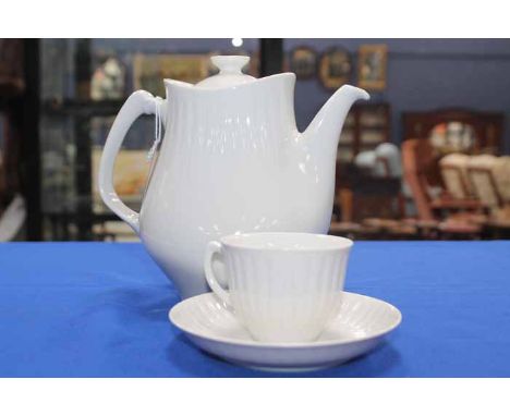 COLLECTION OF MIXED CERAMICS
including Paragon 'Victoriana Rose' tea service, Maling lustre, Stuart crystal, Royal Winton, et