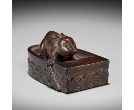 JUJO: A FINE WOOD NETSUKE OF HARE IN BOAT, KACHI-KACHI YAMABy Jujo (Toshinori), signed Jujo 壽乗 and kakihanJapan, Tokyo, late 