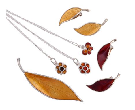 
	
		DAVID ANDERSEN, A SMALL COLLECTION OF RED AND YELLOW ENAMELLED JEWELLERY
		Comprising a leaf shaped brooch with yellow e