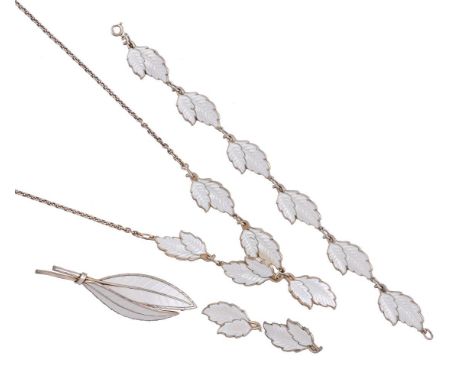 
	
		IVAR T. HOLTH, A SMALL COLLECTION OF VINTAGE WHITE ENAMELLED LEAF JEWELLERY
		The necklace with lobed double leaf links,