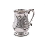 A VICTORIAN SILVER BALUSTER MUG