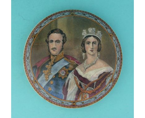 Queen Victoria and Prince Consort (152) (potlid  pot lid  prattware) 