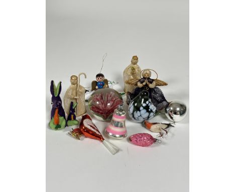 Property of the late Countess Haig, a collection of modern and vintage christmas decorations, a art glass bird decoration and