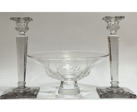 A Steuben American art glass bowl (h- 13cm, w- 26cm), together with a pair of faceted clear glass candle stick holders (h- 25