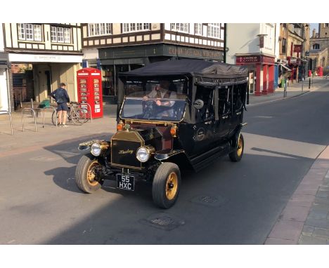 Courtesy of Cambridge Vintage Tours
A Chauffeur driven tour of Cambridge in a Replica Model T Ford for up to five people
Expl