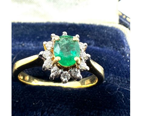 18ct gold emerald &amp; diamond ring weight 3.9g 