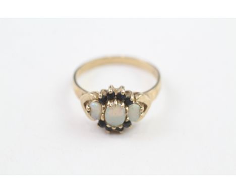 9ct gold opal &amp; sapphire cluster ring (2.4g) 