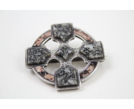 Silver antique stone set Celtic cross brooch (18g) 