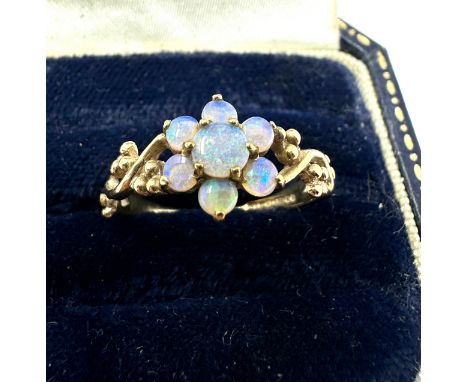 9ct gold opal ring weight 2g 