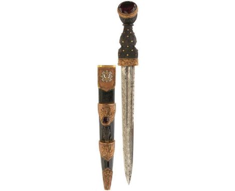 A FIRST WAR PERIOD HIGHLAND LIGHT INFANTRY OFFICER'S REGIMENTAL SCOTTISH DIRK, 28.5cm fullered blade with faceted back edge, 