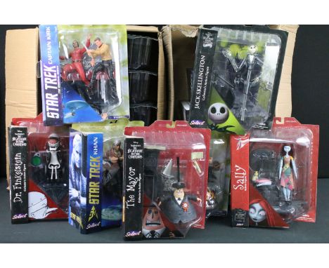 19 Carded Diamond Select Toys TV Related action figures featuring 4 x The Nightmare Before Christmas figures (The Mayor, Dr. 