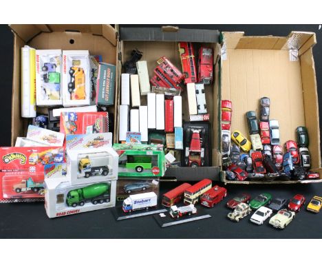 Collection of various boxed and unboxed diecast models to include quantity of unboxed models including Solido, Burago, Corgi,