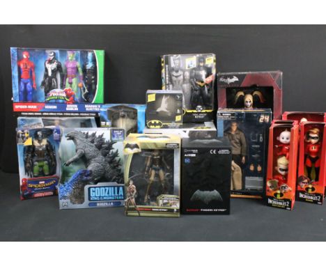 16 Boxed / carded TV related figures featuring 4 x Jakks Pacific Incredibles 2 figures (Mr Incredible, Elastigirl, Violet &am