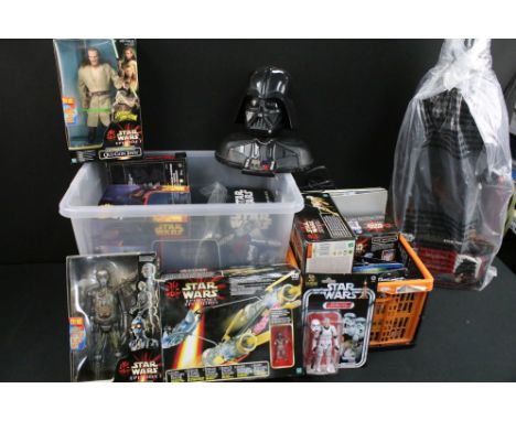 Star Wars - Collection of Star Wars vehicles, figures &amp; collectibles to include 6 x boxed Hasbro Episode I (Electronic C-
